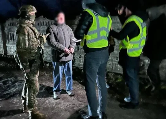 У Житомирській області працівник суду попався на хабарі