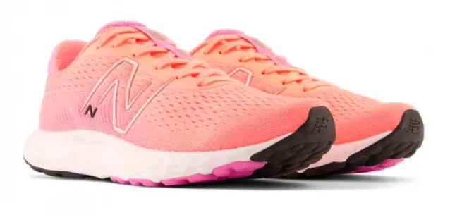 Кросівки для жінок від New Balance Кросівки для жінок від New Balance