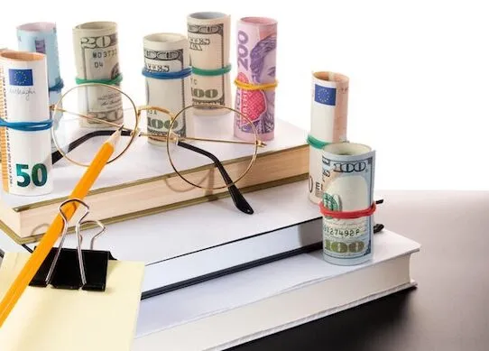 Освітній бум, важливість грантів у забезпеченні доступної та якісної освіти для всіх