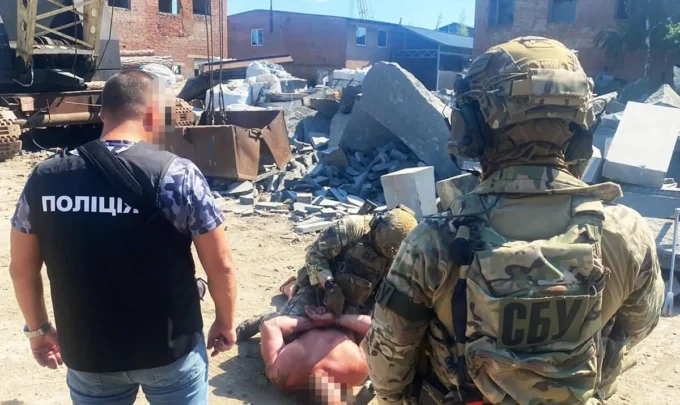 Судитимуть злочинну групу, яка катувала людей та вимагала неіснуючі борги на Житомирщині