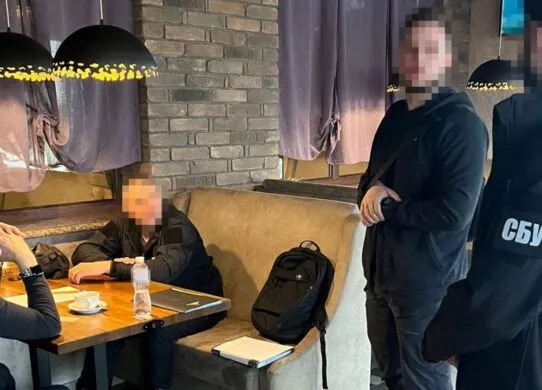 Двоє ділків на Житомирщині продавали граніт для пам'ятників загиблим окупантам