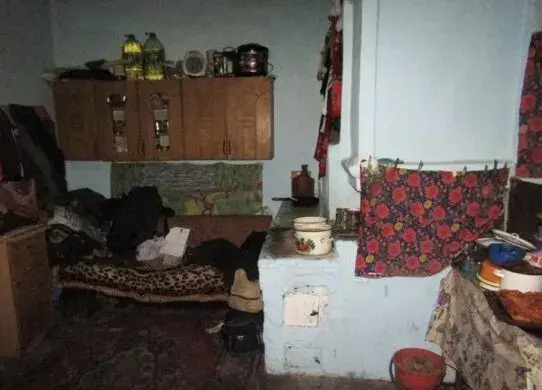 Під час застілля, мешканець Житомирської області поранив двох чоловіків кухонним ножем