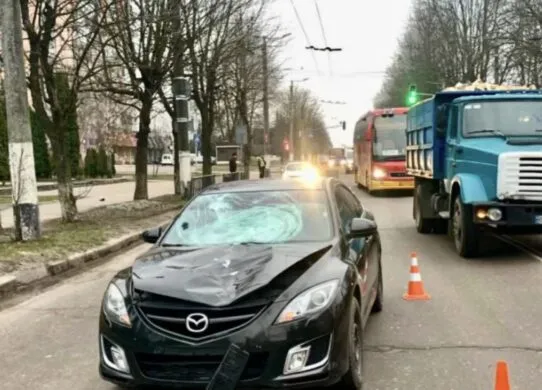 Правоохоронці встановлюють особу потерпілого внаслідок ДТП