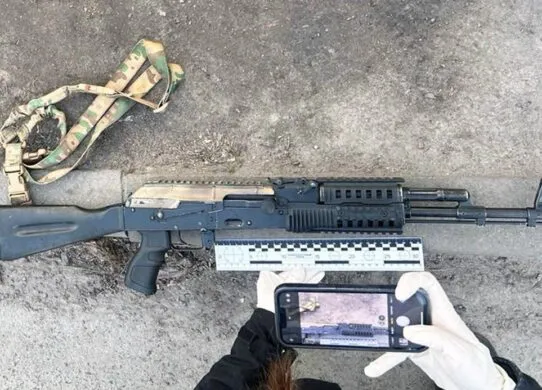 На Житомирщині на блокпосту зупинили авто, в якому виявили зброю та боєприпаси