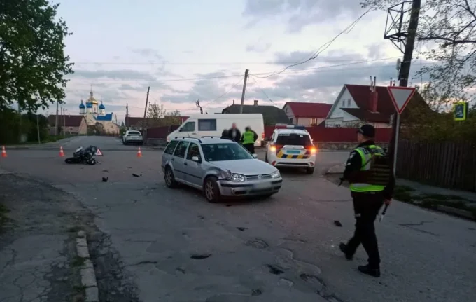 На Житомирщині пенсіонер травмував мотоцикліста