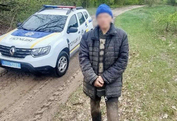 Зниклий на Житомирщині чоловік провів всю ніч у лісі