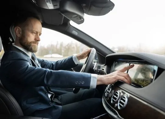 «TaxiStatus»: ваш комфортный маршрут из Одессы в Яссы