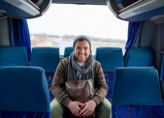 Які плюси має Львів - Варшава автобус та як підготуватися до поїздки?