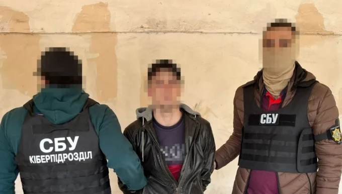 Ще одного корегувальника агентурної групи, що діяли зокрема на Житомирщині, затримали в Одесі