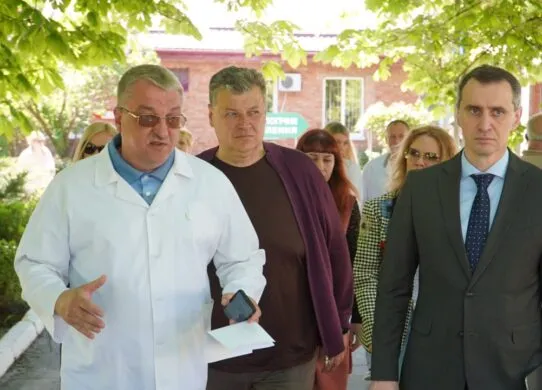 До Житомира прибув міністр охорони здоров'я, який ознайомився з роботою місцевих лікарень