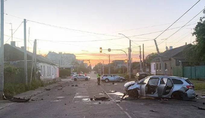 ДТП у Житомирі: правоохоронці розшукують водія, який пішов з місця аварії, де постраждали троє осіб