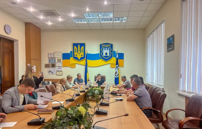 До 1 липня у житомирському транспорті можна розраховуватися готівкою