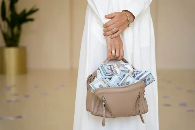 Як привернути багатство у дім - прикмети на гроші