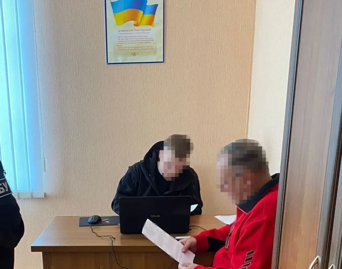 СБУ викрила на Житомирщині колишнього військового, уродженця рф, який вихваляв "кадирівців" та поширював пропаганду