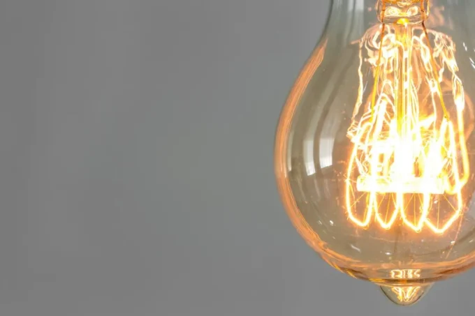 У Житомирі можливі віялові відключення світла: як працюватимуть комунальні служби?