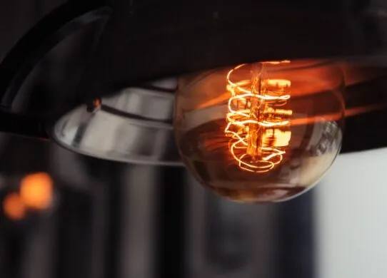 Графіки погодинних відключень світла у Житомирській області 16 травня