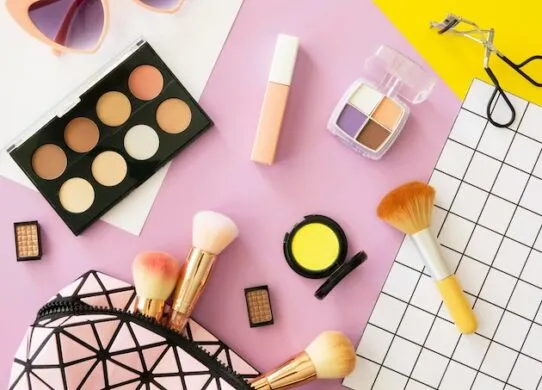 Как правильно купить косметику для макияжа?