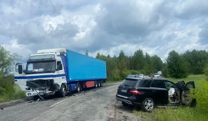 За вихідні на Житомирщині сталося щонайменше 5 аварій - є загиблі та постраждалі