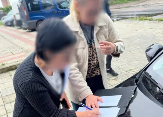 Замість випускного для дітей житомирянка витратила гроші батьків на онлайн-ігри