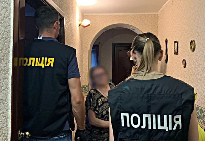 Не однією пенсією єдині - 61-річна жителька Житомирської області заробляла на розповсюджені метадону