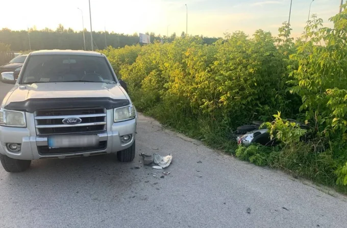 У передмісті Житомира в ДТП потрапив 13-річний мопедист