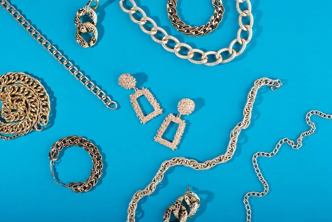 Елегантна прикраса, стильне доповнення, ультратрендовий аксесуар – і це все про ланцюжок зі срібла