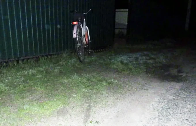 На Житомирщині 7-річна дівчинка на велосипеді потрапила під колеса авто