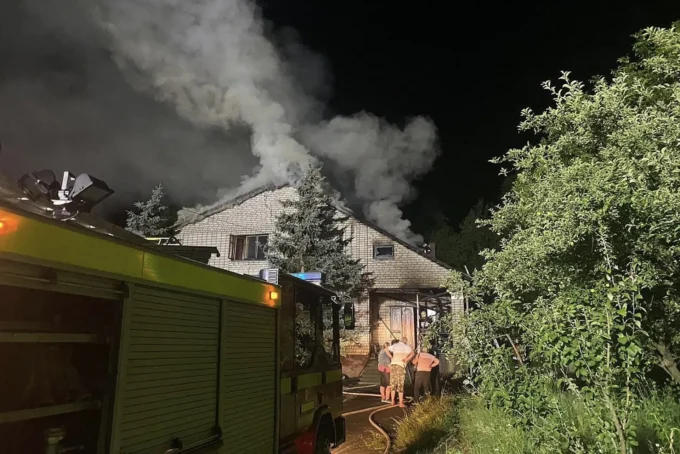 У Житомирському районі горів двоповерховий будинок - ДСНС