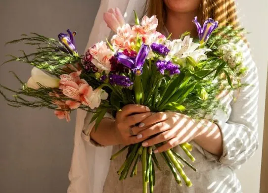 В каких ситуациях выручит доставка цветов в Харькове