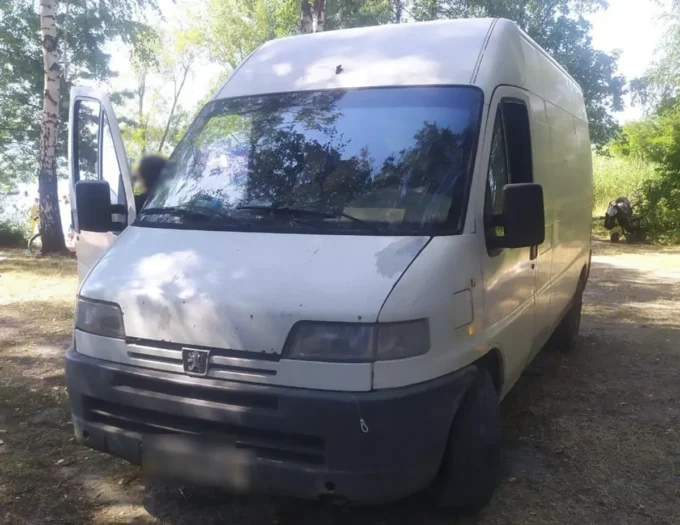 На водоймі Житомирщини чоловік вчинив конфлікт з відпочивальниками - поліція знайшла у нього гранату