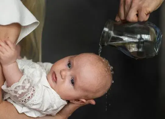 Чому не можна хрестити всіх підряд