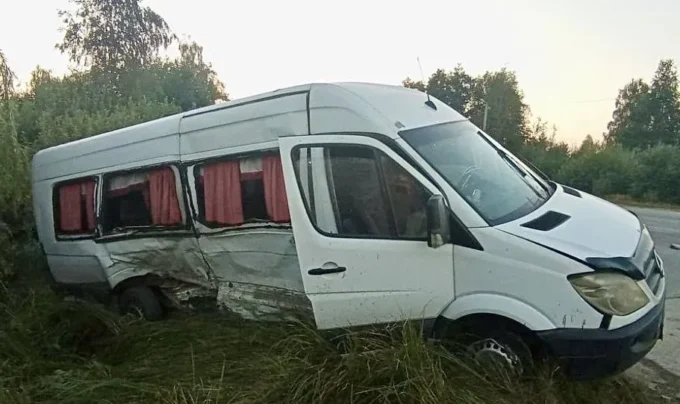 На Житомирщині в аварію потрапив рейсова маршрутка - постраждали пасажири