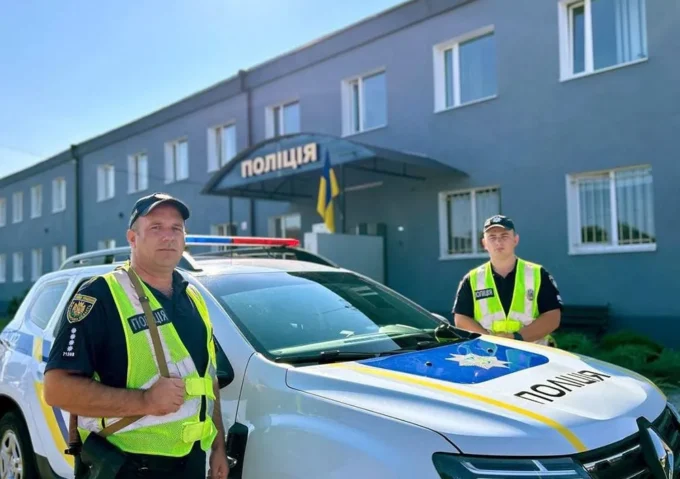 Мешканець Звягеля намагався зістрибнути з мосту, щоб вчинити самогубство