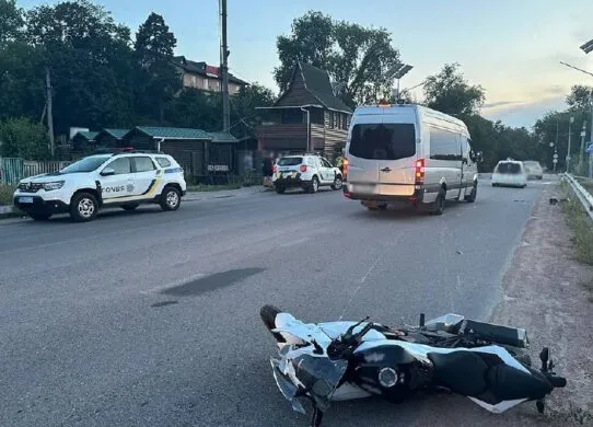 У Коростишені сталася ДТП за участі велосипеда та мотоцикла