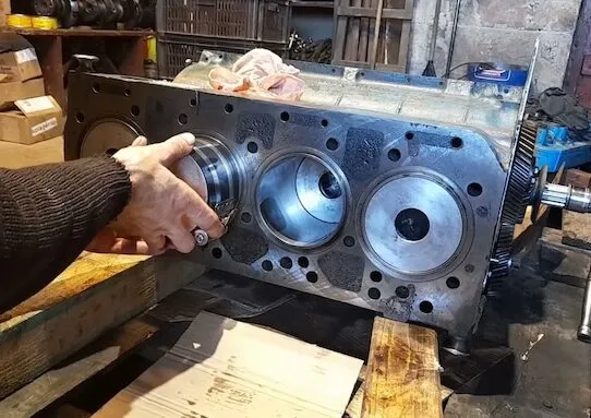 Диагностика износа поршневой группы тракторов МТЗ