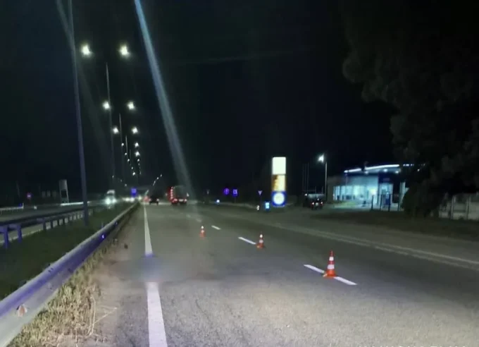 На трасі у Житомирській області насмерть збили 25-річну дівчину