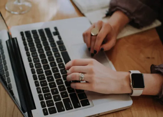 Переклад документів нафтогазової галузі: у чому його особливості?