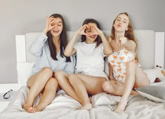 Розмаїття піжам для жінок: як успішно вибрати комплект?