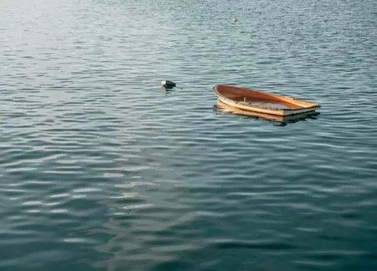 Перевернувся човен, внаслідок чого дві людини загинули - трагедія у житомирському Гідропарку