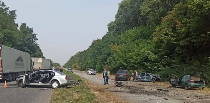 Потрійна ДТП на Житомирщині - подробиці ДТП 3 вересня