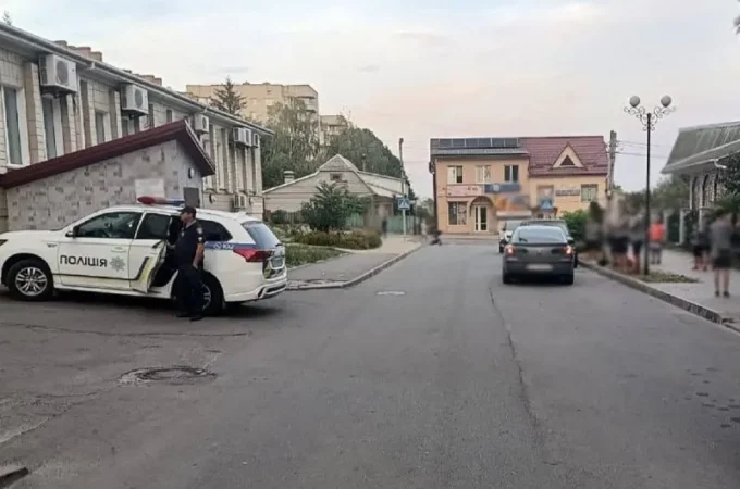 У Звягелі під колеса авто потрапив 9-річний хлопчик