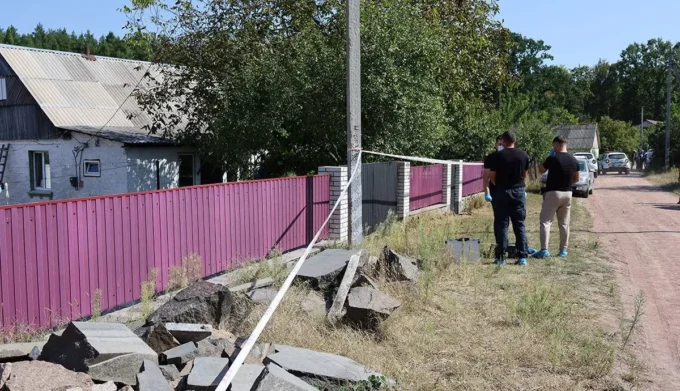На Житомирщині жінка виявила тіло свого чоловіка - лікарі помітили в нього травми