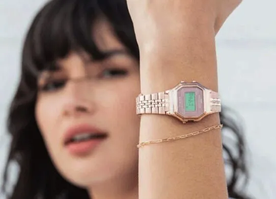 Електронний годинник для активних жінок: надійні моделі для спорту та фітнесу