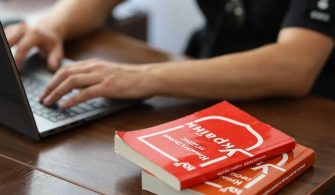 Керівники двох столичних організацій підозрюються у розтраті майна під час робіт на Житомирщині