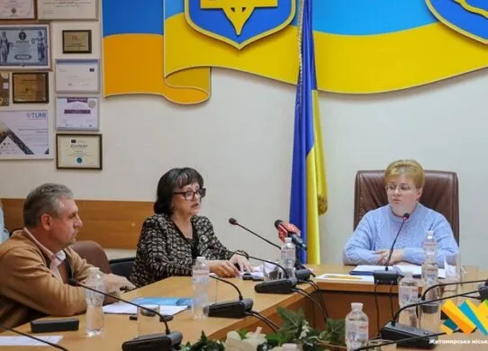 У Житомирі школярі початкових класів отримають безкоштовне харчування