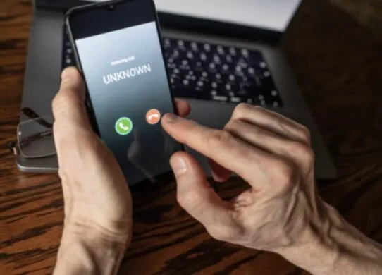 У Житомирському районі шахраї ошукали двох пенсіонерів