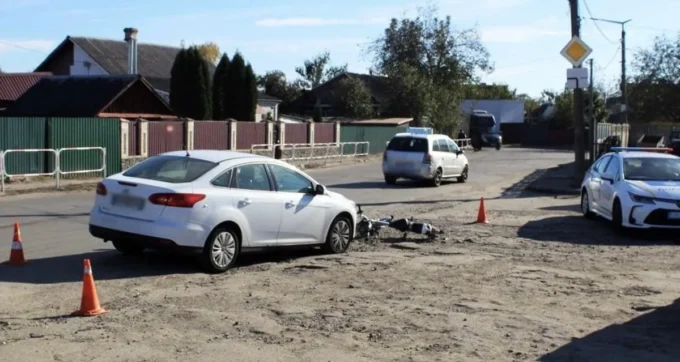 У Звягелі внаслідок ДТП постраждав пенсіонер на електровелосипеді