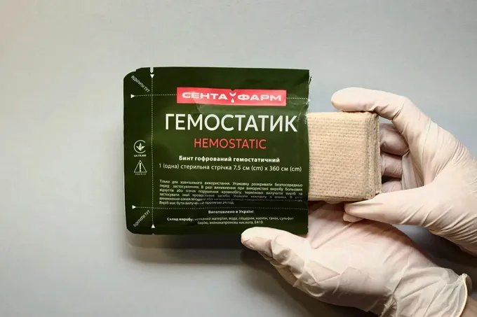 Що таке кровоспинні серветки і як вони діють?