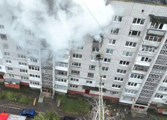 У Житомирі з пожежі врятували чоловіка