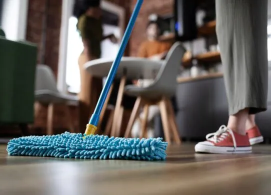 Мити підлогу уві сні за різними сонниками